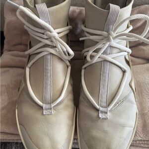 Nike Cream Sneakers with Cushioned Sole and Knit Upper